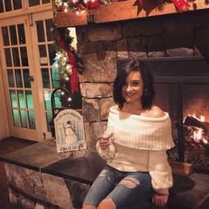 Meet your Posher, Madeleine